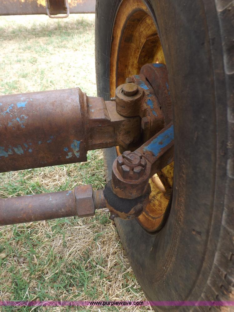 image for item H1893 1969 Ford C5011F backhoe