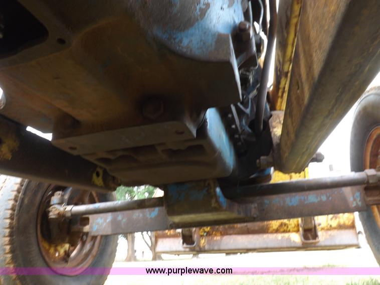 image for item H1893 1969 Ford C5011F backhoe