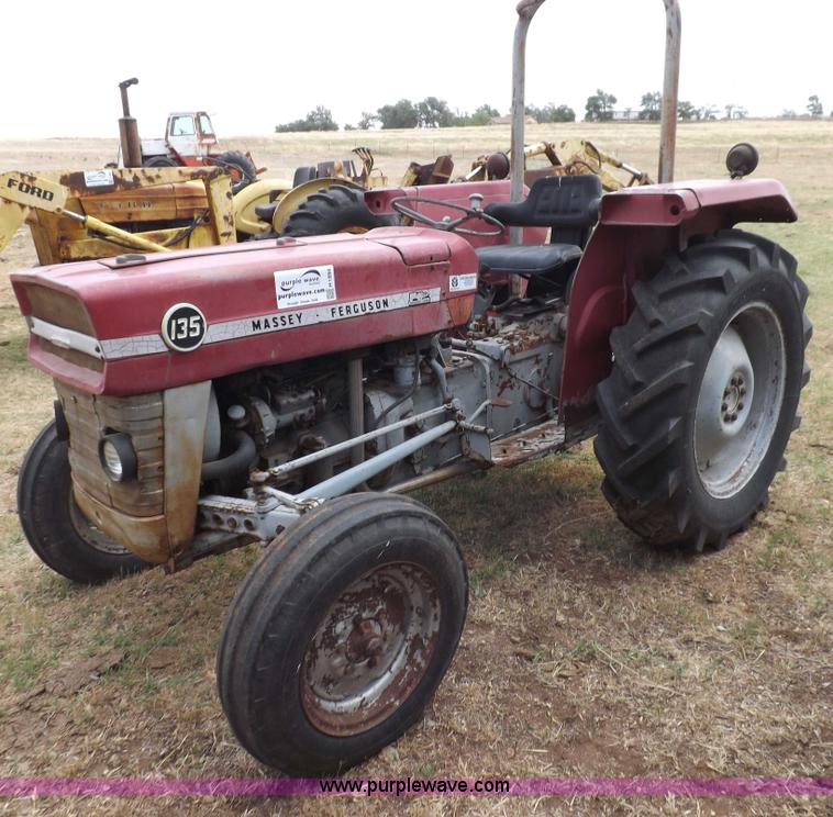 image for item H1894 Massey-Ferguson 135 tractor