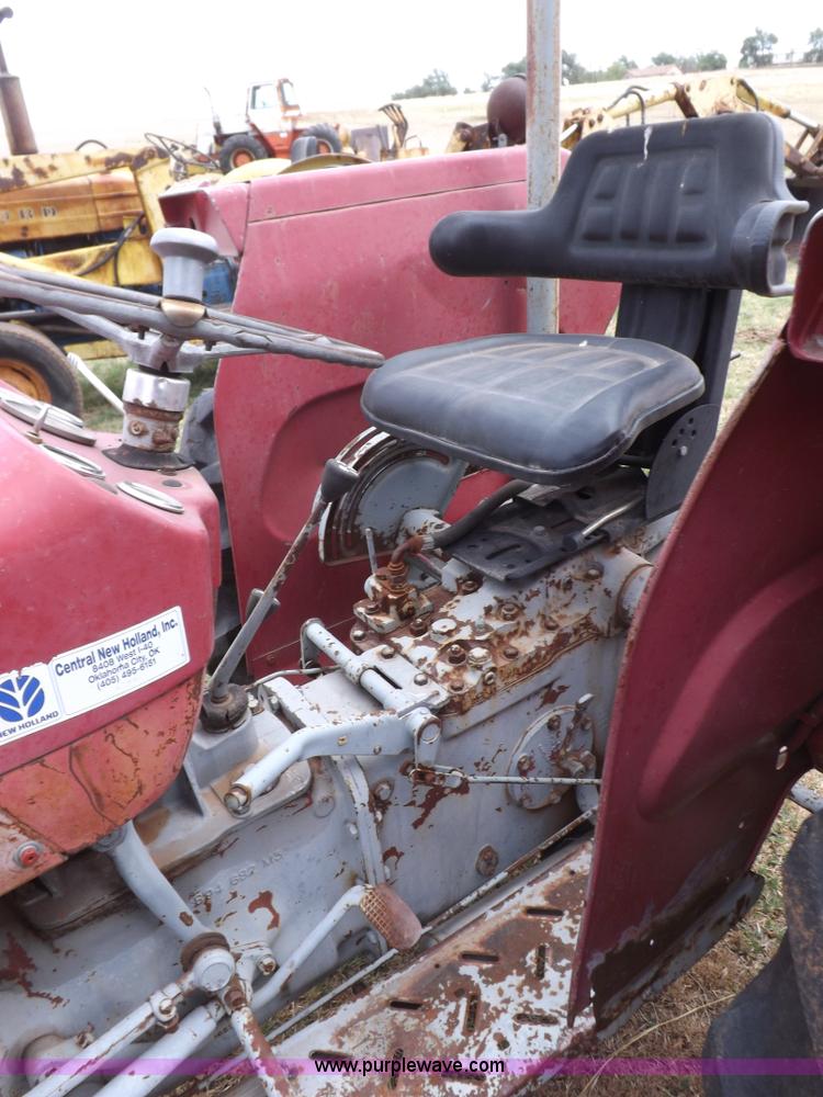 image for item H1894 Massey-Ferguson 135 tractor