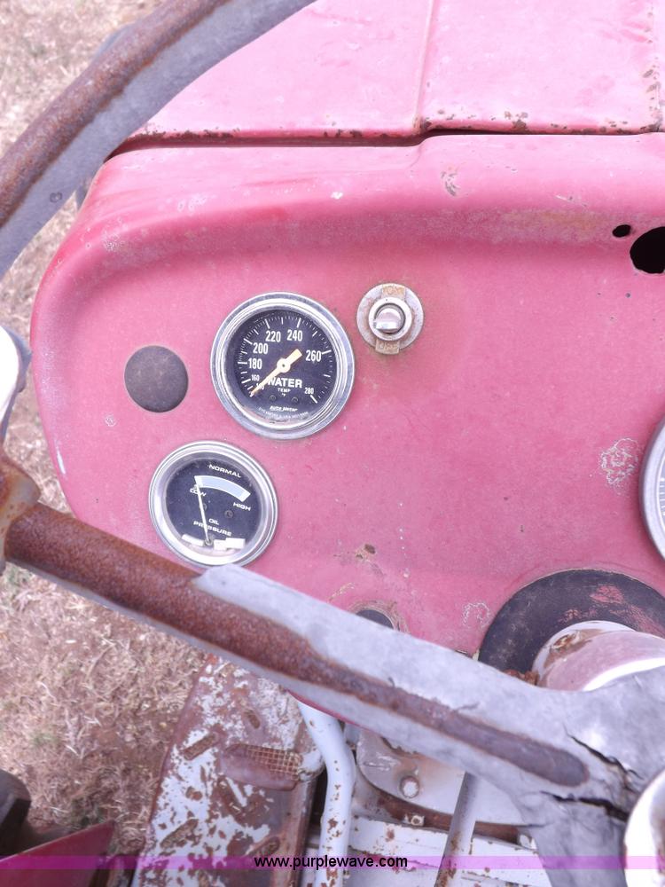 image for item H1894 Massey-Ferguson 135 tractor