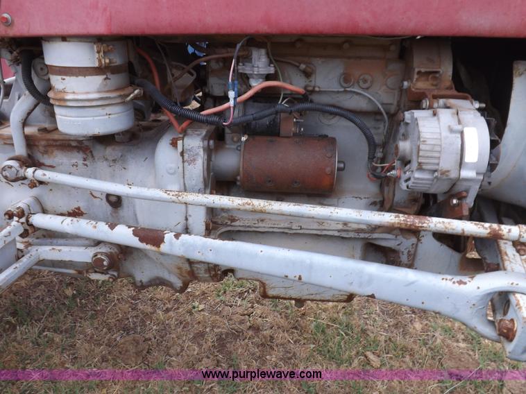 image for item H1894 Massey-Ferguson 135 tractor