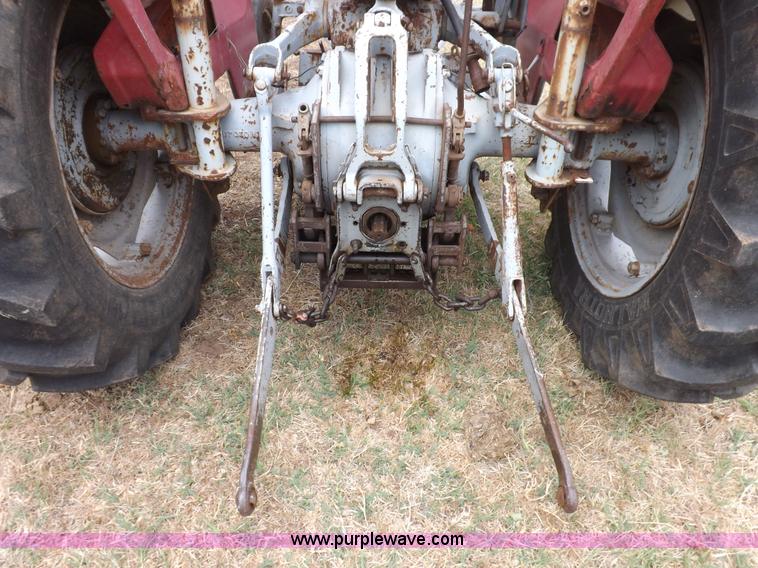 image for item H1894 Massey-Ferguson 135 tractor