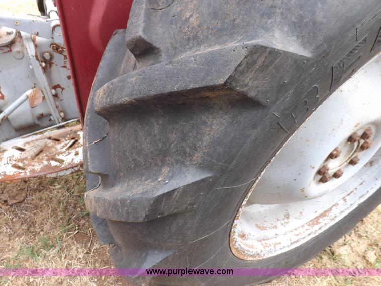 image for item H1894 Massey-Ferguson 135 tractor