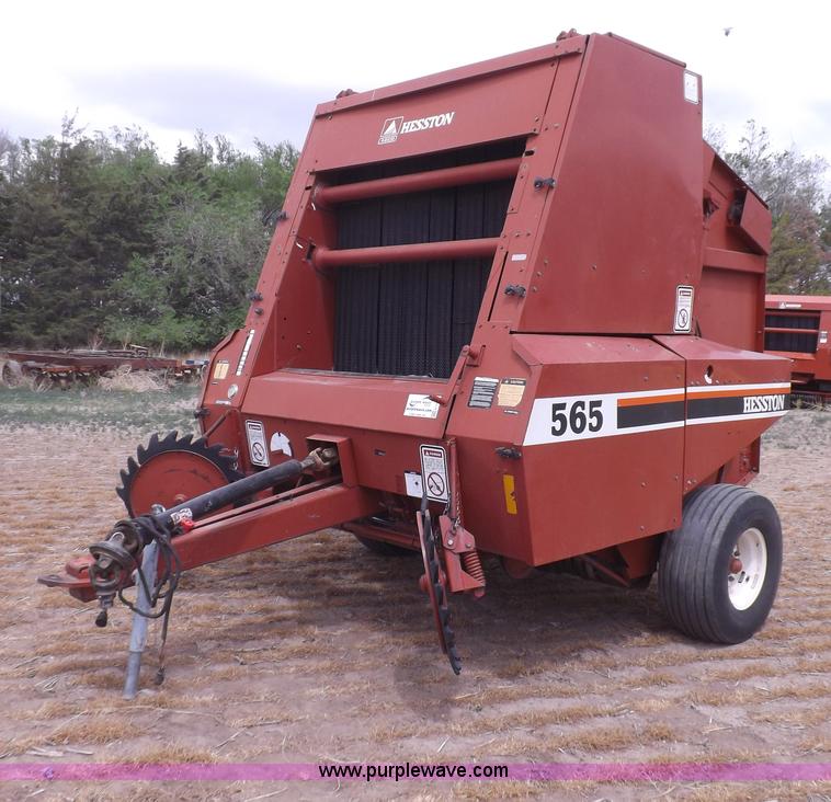 image for item H1901 1991 Hesston 565A round baler