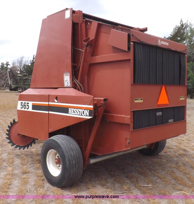 image for item H1901 1991 Hesston 565A round baler