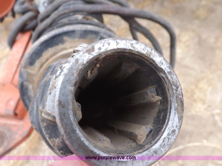 image for item H1901 1991 Hesston 565A round baler