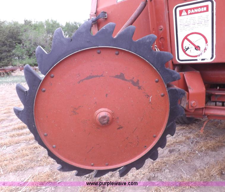image for item H1901 1991 Hesston 565A round baler