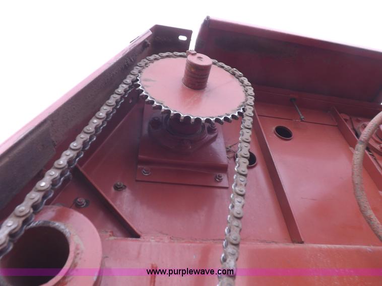 image for item H1901 1991 Hesston 565A round baler