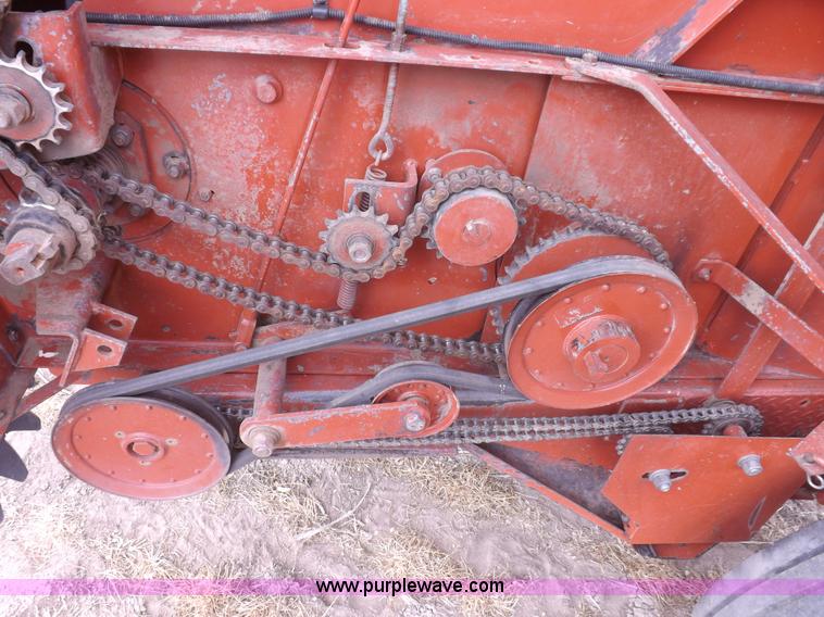 image for item H1901 1991 Hesston 565A round baler