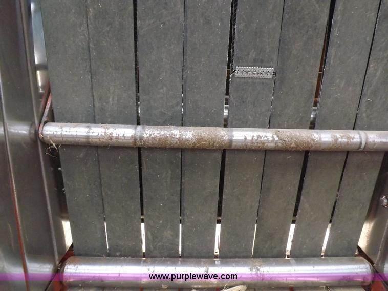 image for item H1901 1991 Hesston 565A round baler