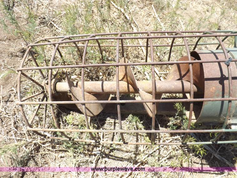 image for item H1907 My-D Hand-D grain auger