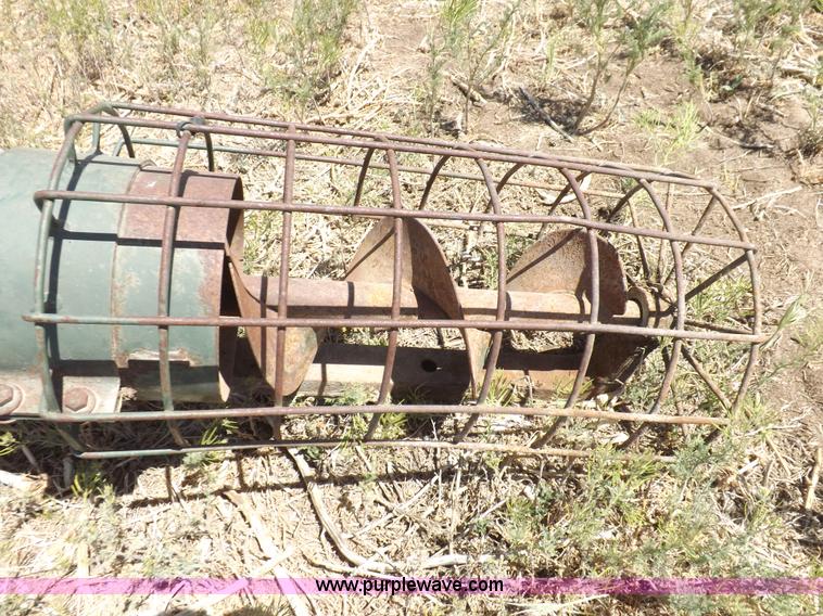 image for item H1907 My-D Hand-D grain auger