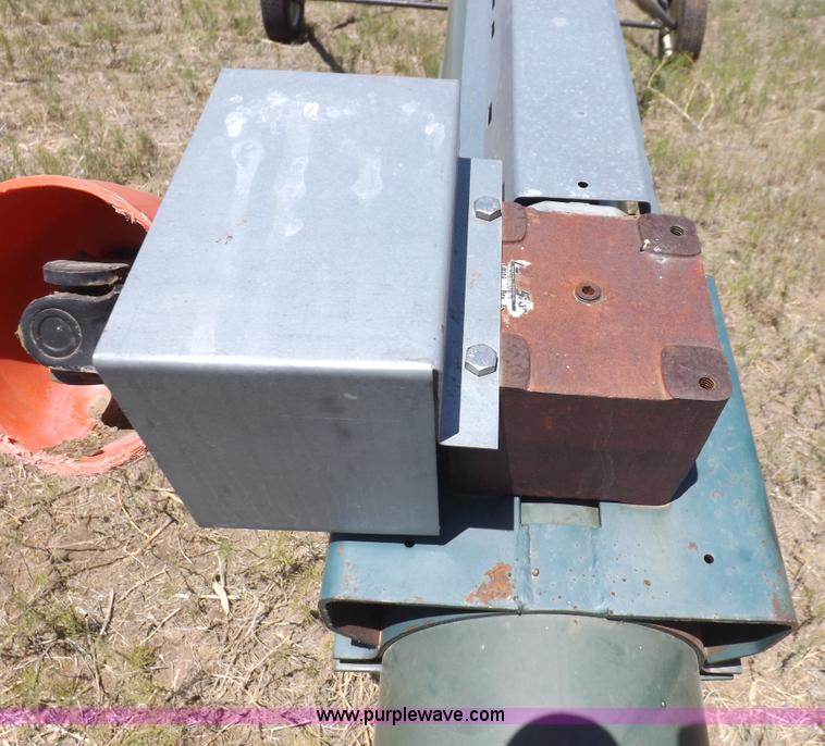 image for item H1907 My-D Hand-D grain auger