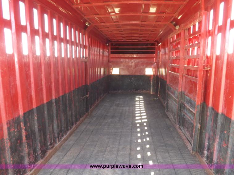 image for item H1908 1998 Trailmann livestock trailer
