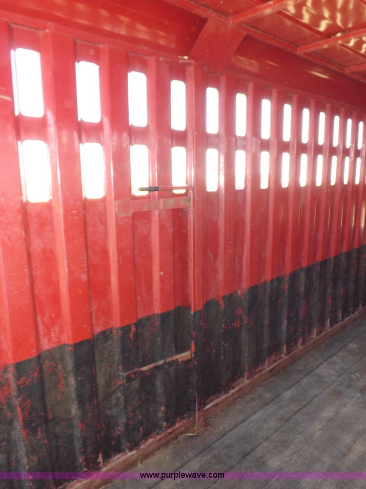 image for item H1908 1998 Trailmann livestock trailer