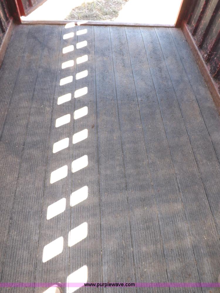 image for item H1908 1998 Trailmann livestock trailer