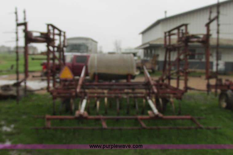 image for item I2622 International 45 Vibrashank field cultivator