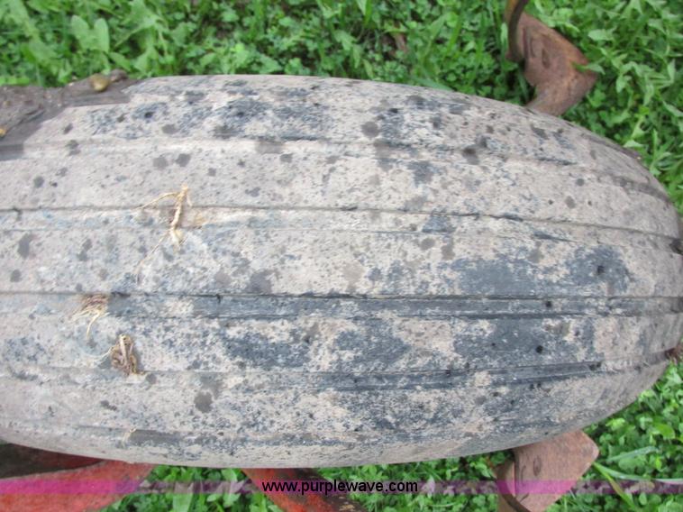 image for item I2622 International 45 Vibrashank field cultivator