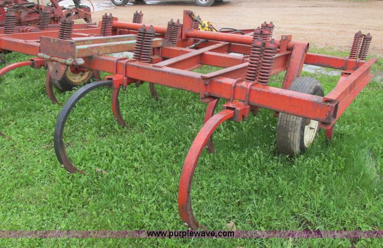 image for item I2623 Bush Hog chisel plow