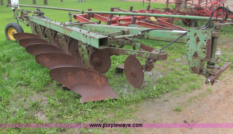 image for item I2624 John Deere 450 five bottom plow