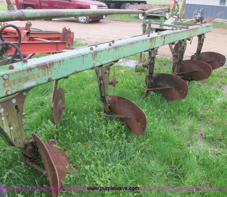 image for item I2624 John Deere 450 five bottom plow