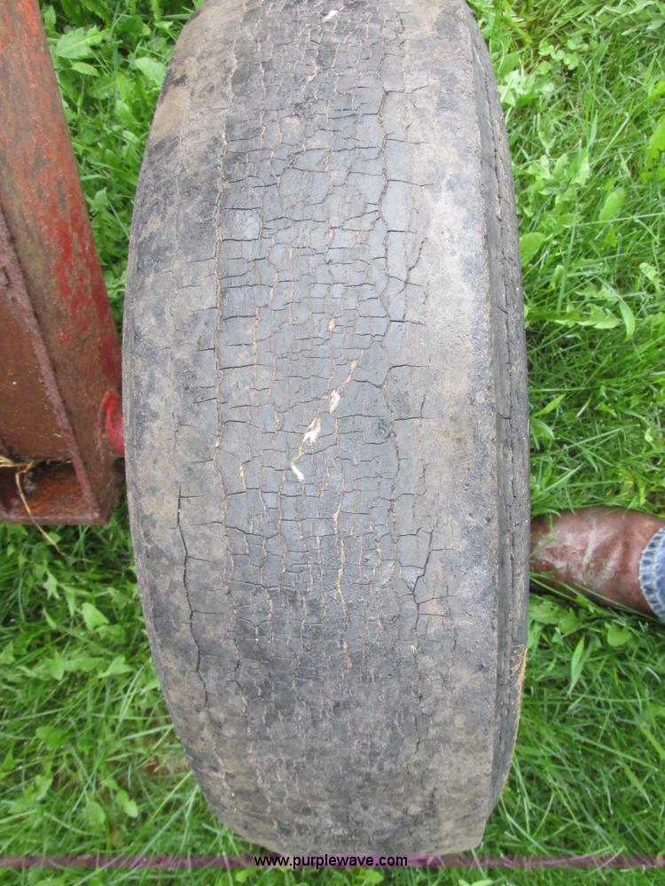 image for item I2625 International 480 tandem folding disk