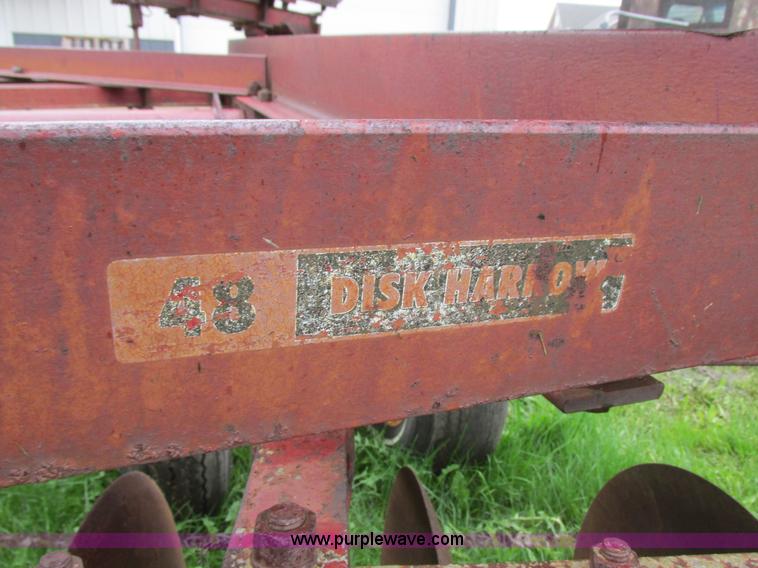 image for item I2625 International 480 tandem folding disk