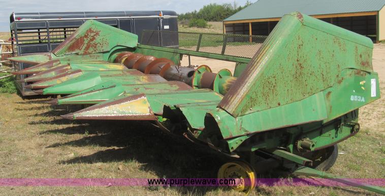 image for item I7018 John Deere 853A eight row corn head