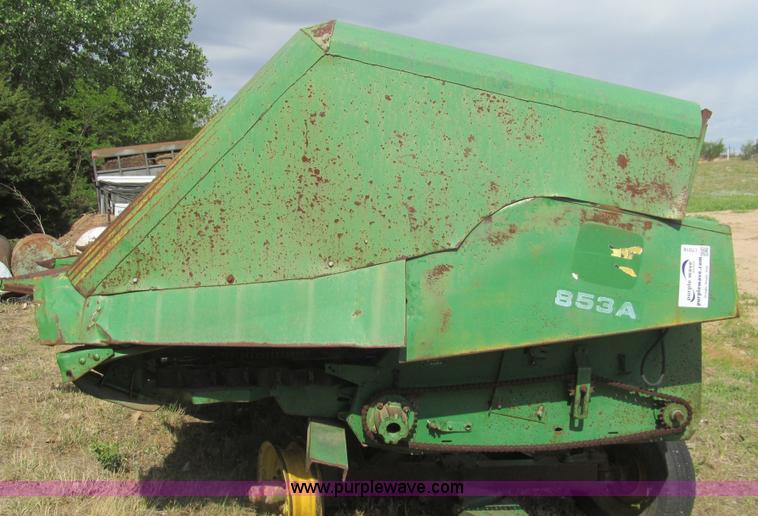 image for item I7018 John Deere 853A eight row corn head