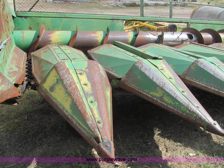 image for item I7018 John Deere 853A eight row corn head