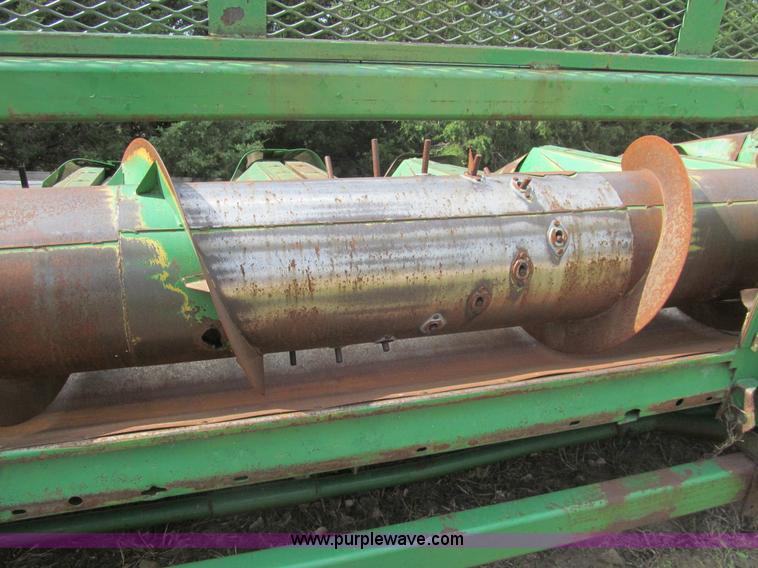 image for item I7018 John Deere 853A eight row corn head