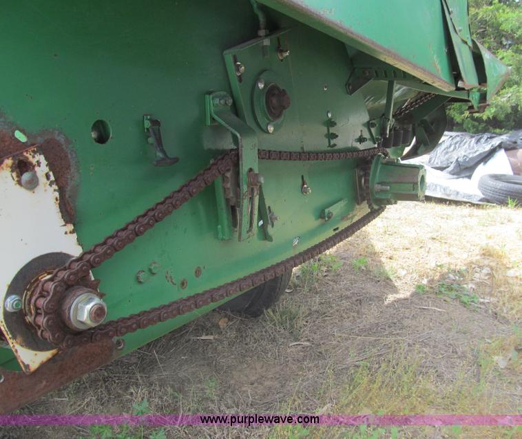 image for item I7018 John Deere 853A eight row corn head