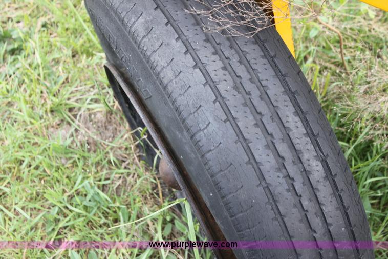 image for item I7408 Double drill hitch