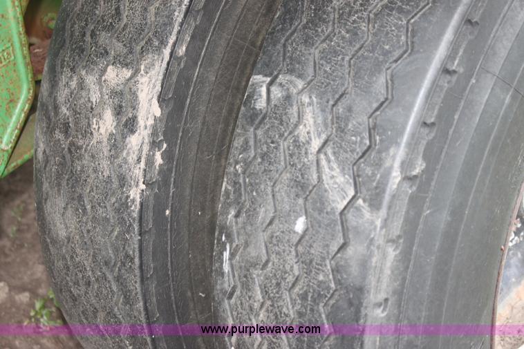 image for item I7409 1961 Utility 19' single hopper trailer