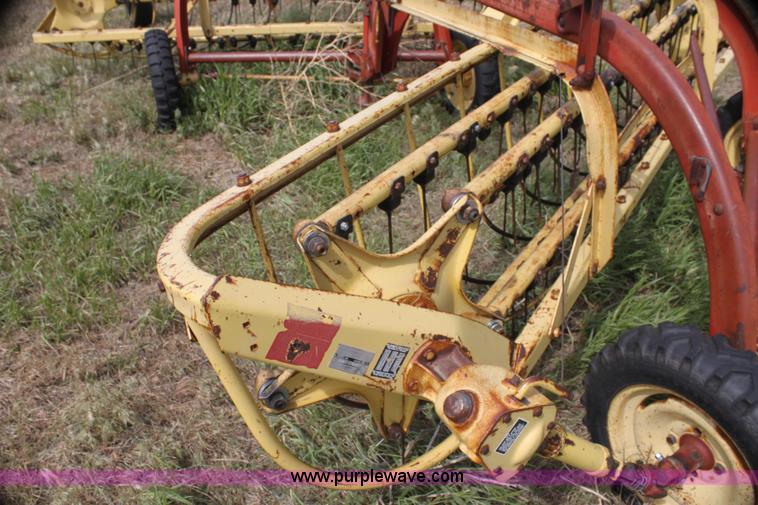 image for item I7417 (2) New Holland twin side delivery rakes