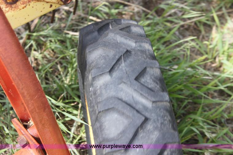 image for item I7417 (2) New Holland twin side delivery rakes