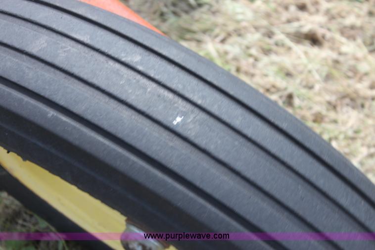 image for item I7417 (2) New Holland twin side delivery rakes