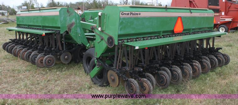 image for item I7418 Great Plains Solid Stand 36' folding drill