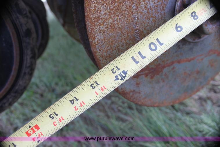 image for item I7418 Great Plains Solid Stand 36' folding drill