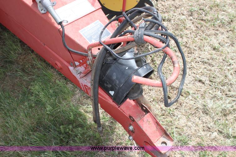 image for item I7419 1997 New Holland 664 round baler