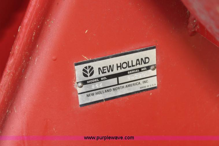 image for item I7419 1997 New Holland 664 round baler