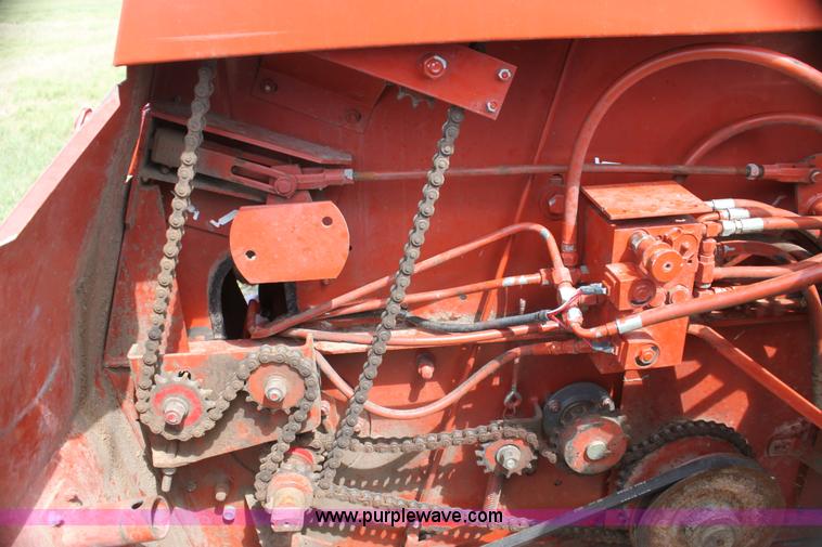 image for item I7420 Hesston 565T round baler