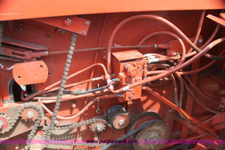 image for item I7420 Hesston 565T round baler