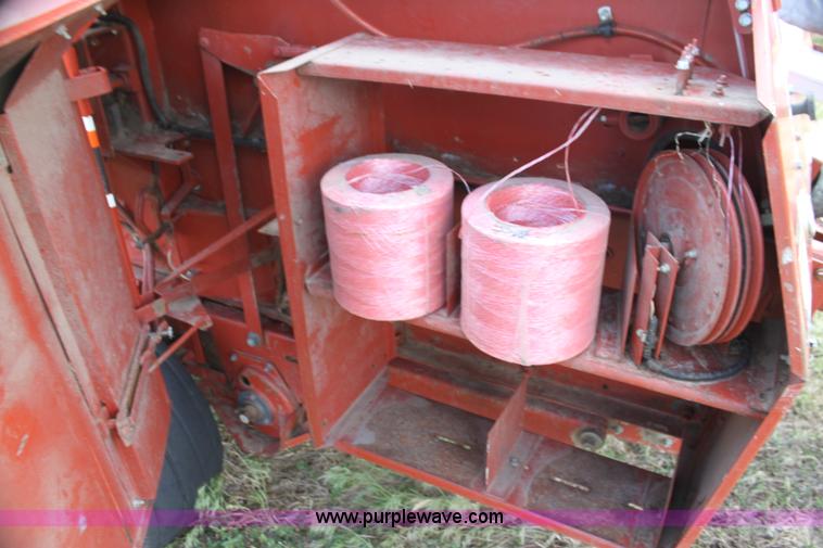 image for item I7420 Hesston 565T round baler
