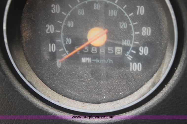 image for item I7470 1979 Chevrolet C60 grain truck