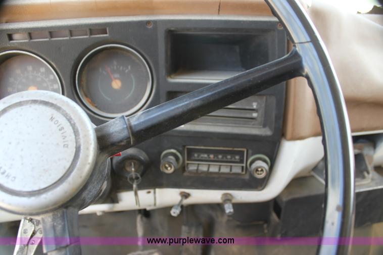 image for item I7470 1979 Chevrolet C60 grain truck