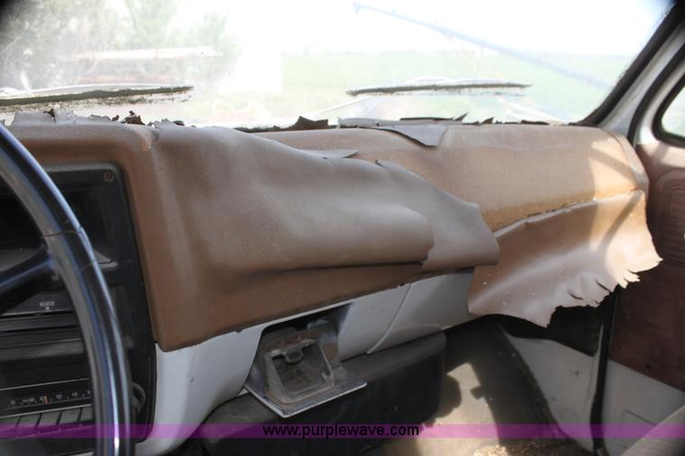 image for item I7470 1979 Chevrolet C60 grain truck