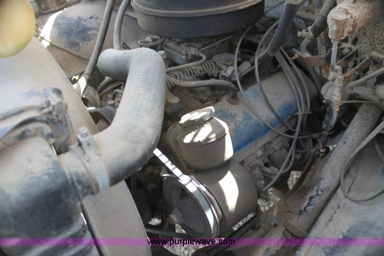 image for item I7470 1979 Chevrolet C60 grain truck