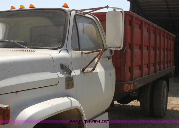 image for item I7470 1979 Chevrolet C60 grain truck